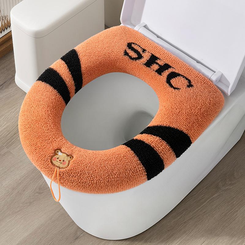 Home Bathroom Essentials - غطاء مقعد المرحاض قطعة واحدة، وسادة