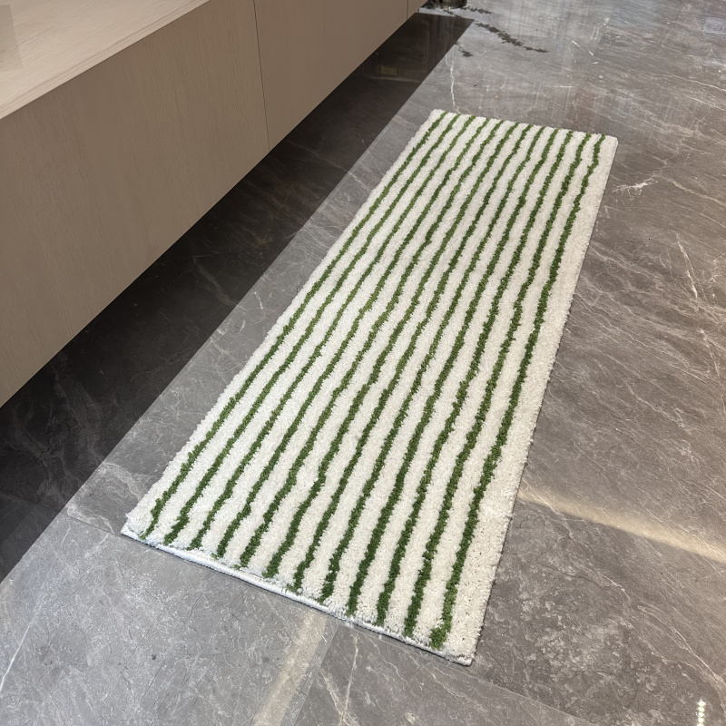 سجادة حمام مخططة بسيطة من فيكا - مراجعة Zara Home Bathroom Rug وسعره