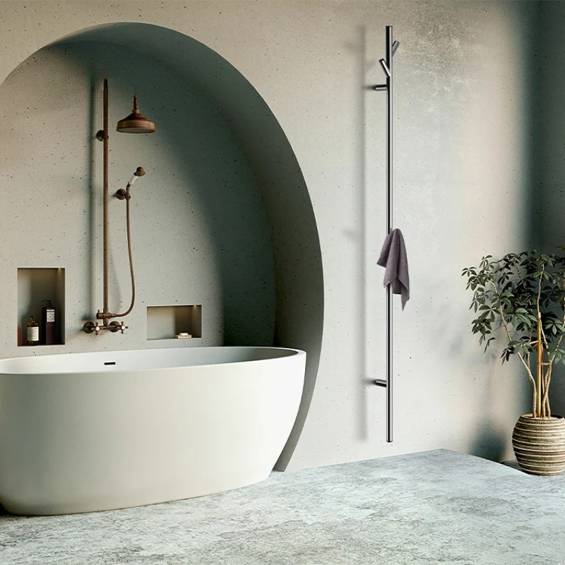 حامل مناشف كهربائي حديث من الف - مراجعة Home Alone Bathroom وسعره